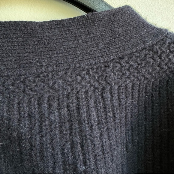 & Other Stories Wool Cable Knit Midnight Blue Balloon Arm Sweater Size Medium - Picture 6 of 11